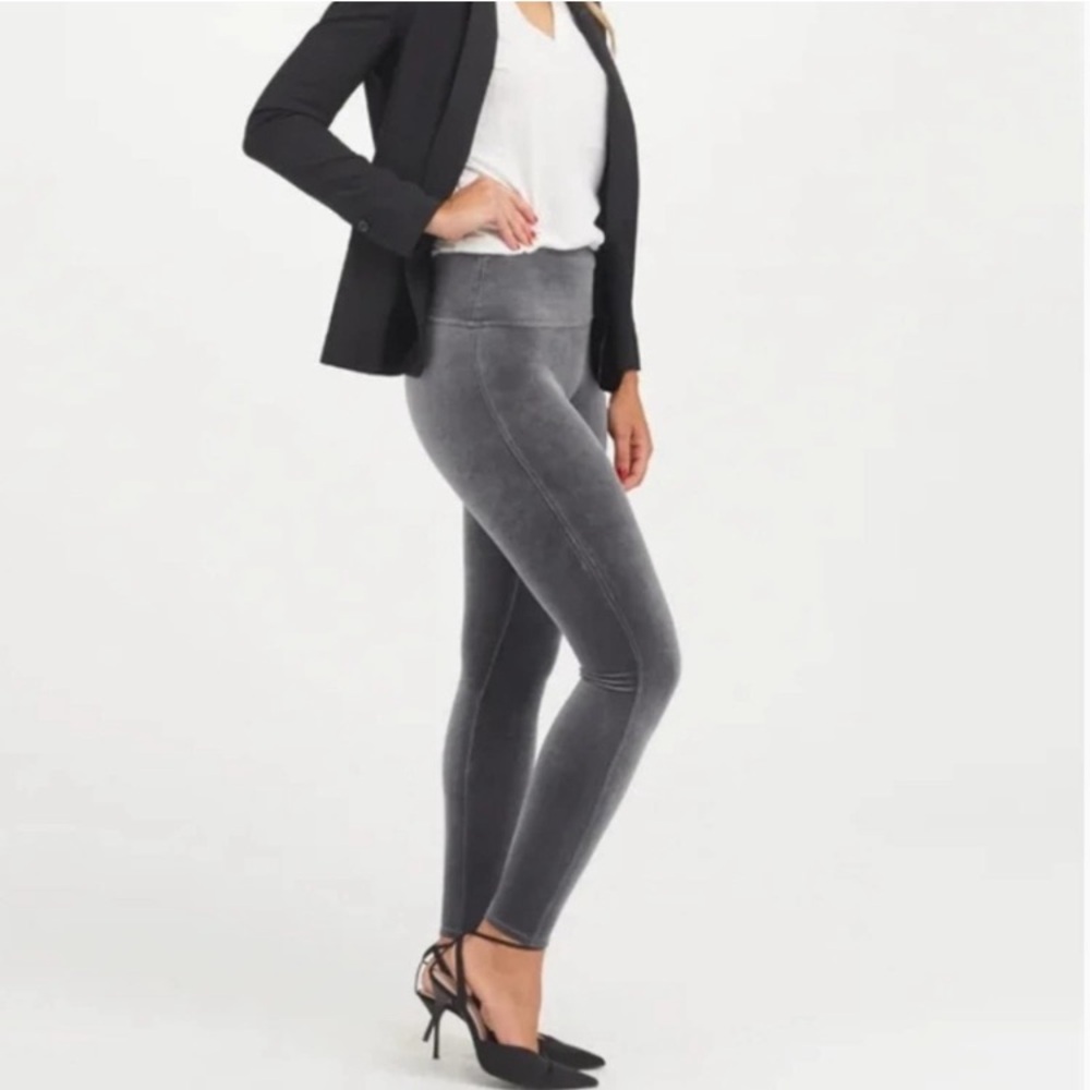 SPANX Ready To Wow Gray Velvet Leggings
